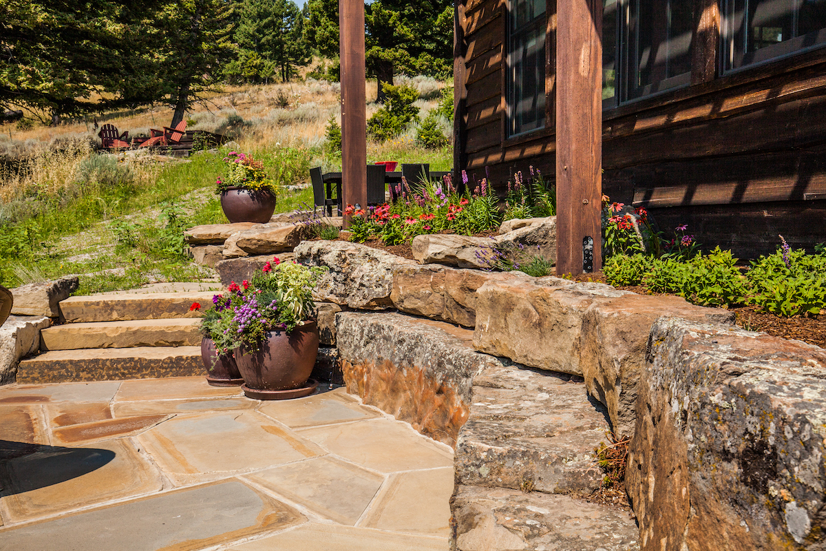 large boulder landscaping